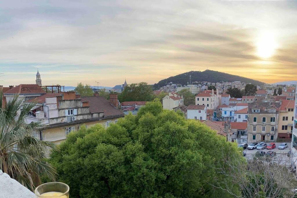 Apartment Panorama-Place For You With Amazing View สปลิท ภายนอก รูปภาพ