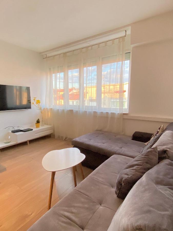 Apartment Panorama-Place For You With Amazing View สปลิท ภายนอก รูปภาพ