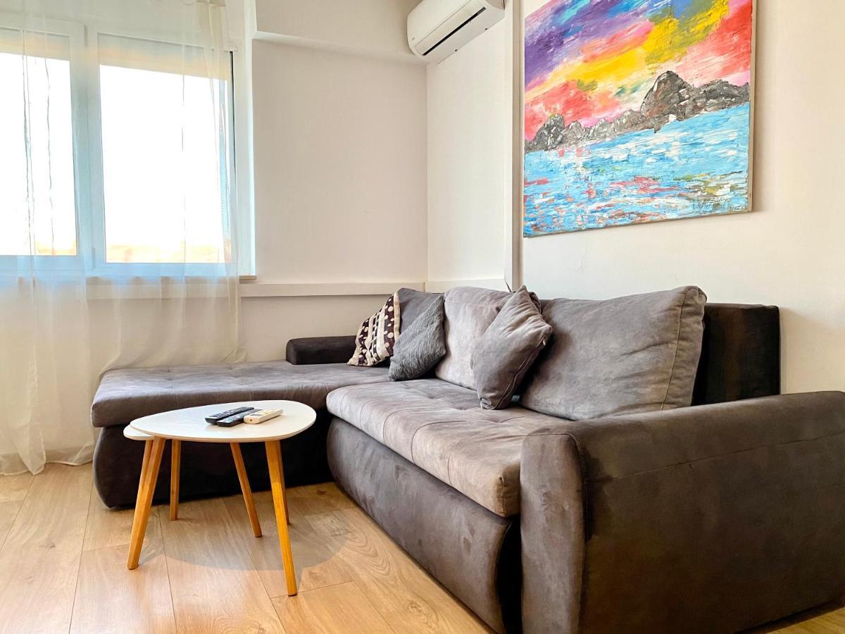 Apartment Panorama-Place For You With Amazing View สปลิท ภายนอก รูปภาพ